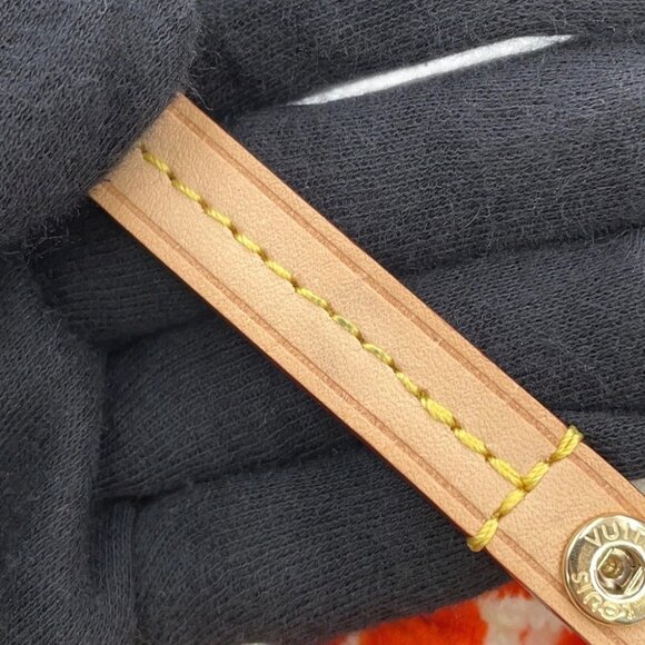 LOUIS VUITTON Bucket LV Vacation LV By the Pool/Pile Here - Picture 7 of 16